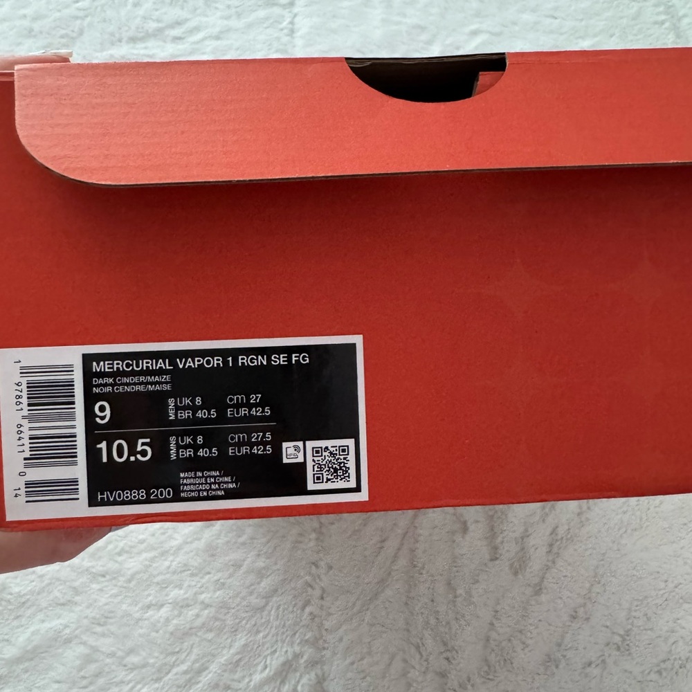 Nike Mercurial Vapor 1 RGN SE FG Soccer Cleats Ronaldo Cleats